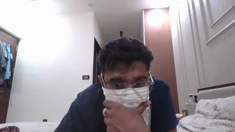 varunagg92 online show from April 16, 4:56 am