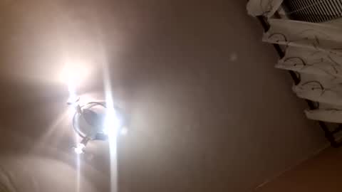 vedierko3 online show from December 23, 2:56 am