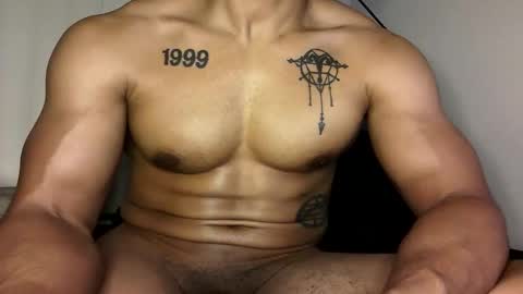 Vegas Love online show from December 5, 10:55 am