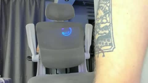 vibemygirl online show from February 28, 1:10 pm