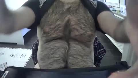 VictorHume online show from April 11, 1:14 pm