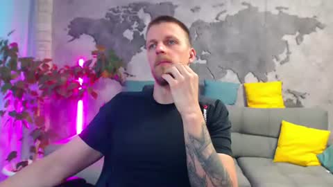 vikingchrisss online show from June 26, 10:40 am