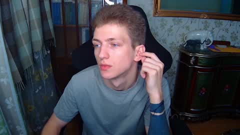 Dimoooooon online show from January 4, 12:05 am