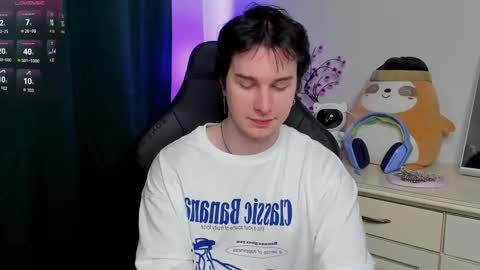 Vincent Strong online show from March 20, 1:48 pm