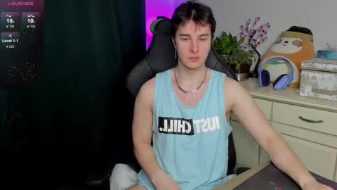 Vincent Strong online show from February 2, 8:57 am