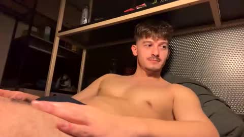 vincentprice69 online show from November 28, 4:04 am