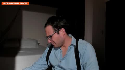 Vito Ferrer online show from March 21, 1:20 am