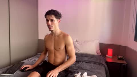 vitoraugustoxxx online show from October 19, 4:10 pm