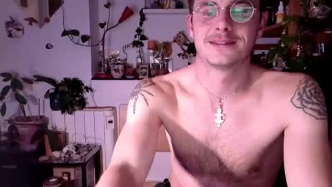 Viv online show from February 6, 10:21 pm