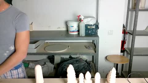 Viv online show from September 19, 8:30 pm