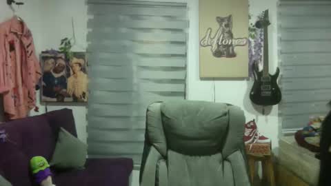 vl21cm online show from November 23, 8:14 am