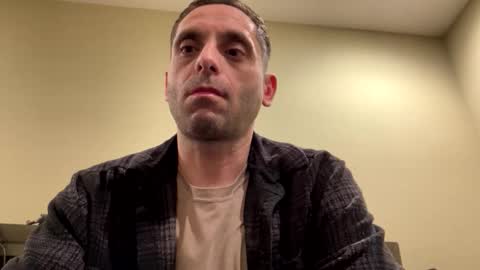 vnast010 online show from March 9, 7:13 am