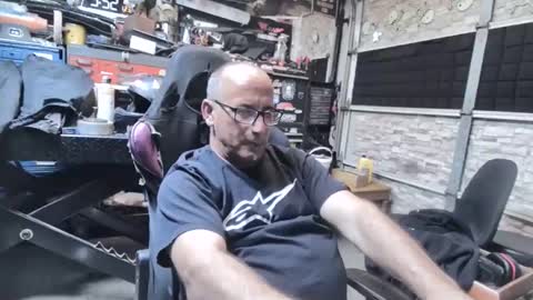 wakesblowinclouds online show from February 7, 1:07 pm