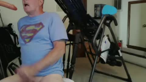 wally online show from June 26, 5:04 pm