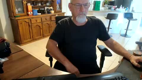 Wellhelloo online show from July 14, 6:06 am