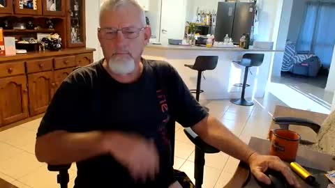 Wellhelloo online show from June 2, 5:41 am