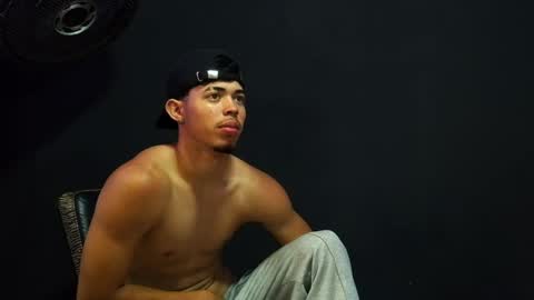 wesley_77 online show from April 9, 5:41 pm