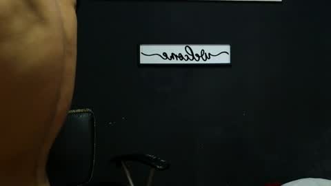 wesley_77 online show from May 22, 7:19 pm