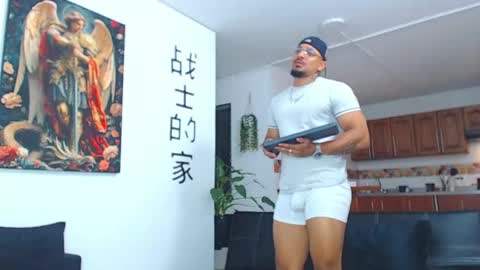 Wesley Rogger online show from May 19, 10:05 pm