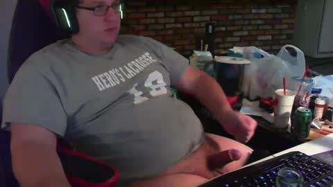 Snapshot of whateverdude555 chatting on October 20, 2:15 am whateverdude555 online show from October 20, 2:15 am