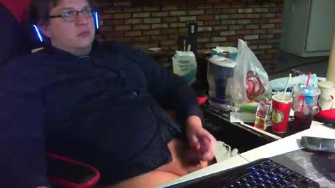 whateverdude555 online show from October 27, 9:50 pm