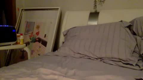 whatthefoot online show from October 28, 3:31 am