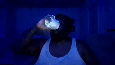 WhiskeyandCoke online show from June 12, 7:06 am