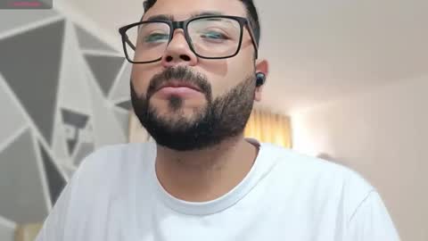 yors online show from February 23, 4:19 pm