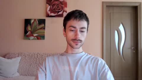 Tom online show from February 6, 12:13 pm