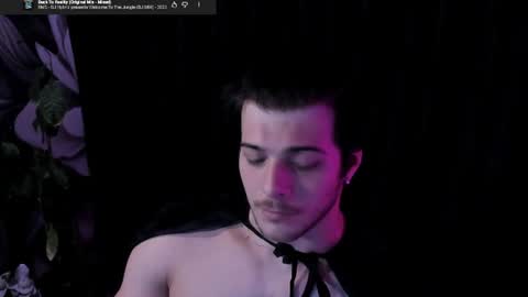 Gus online show from July 7, 9:18 pm