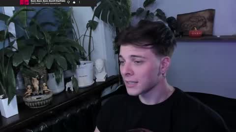 Gus online show from November 21, 10:31 pm