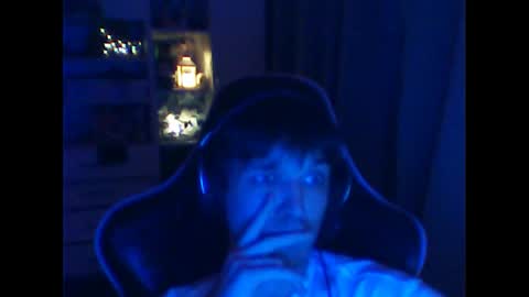 whitekingg online show from November 24, 1:34 pm