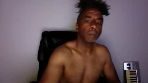 wildnight007 online show from May 27, 3:36 am