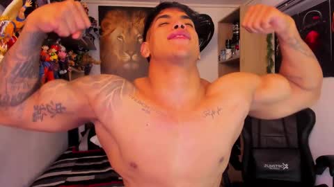 Snapshot of william_dracko9 chatting on October 21, 8:23 pm Dracko online show from October 21, 8:23 pm