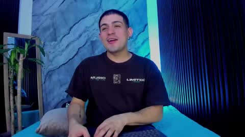 william_steel_ online show from September 16, 12:06 pm