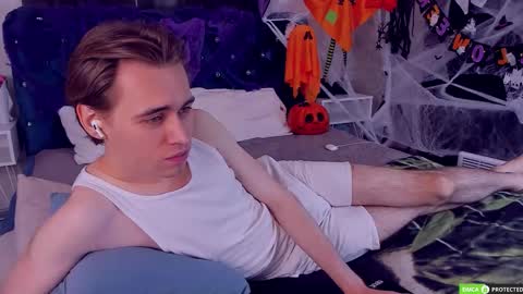 William online show from October 18, 3:11 am