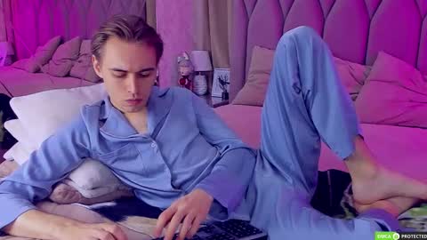 William online show from October 8, 3:11 am