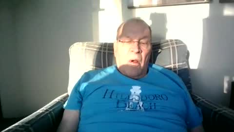Snapshot of willnedoher chatting on February 14, 1:08 pm Willhedoher online show from February 14, 1:08 pm