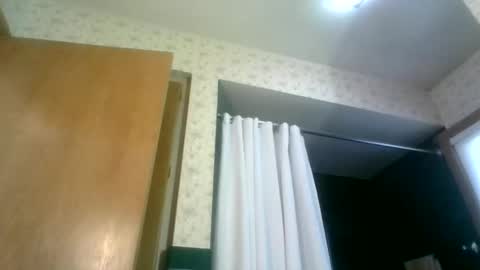 Snapshot of willnedoher chatting on December 17, 4:11 pm Willhedoher online show from December 17, 4:11 pm