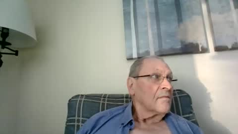 Snapshot of willnedoher chatting on January 15, 1:41 pm Willhedoher online show from January 15, 1:41 pm