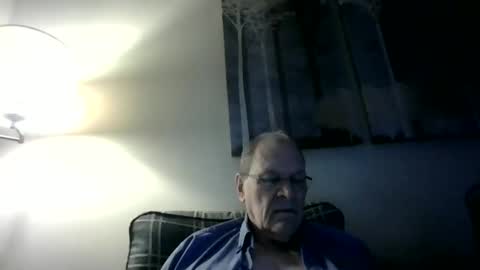 Snapshot of willnedoher chatting on December 11, 1:11 pm Willhedoher online show from December 11, 1:11 pm