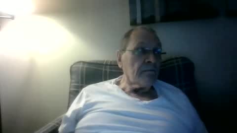 Snapshot of willnedoher chatting on February 27, 2:00 pm Willhedoher online show from February 27, 2:00 pm