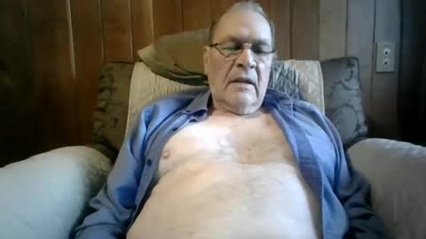 Snapshot of willnedoher chatting on February 5, 1:11 pm Willhedoher online show from February 5, 1:11 pm