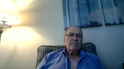 Snapshot of willnedoher chatting on January 11, 1:32 pm Willhedoher online show from January 11, 1:32 pm