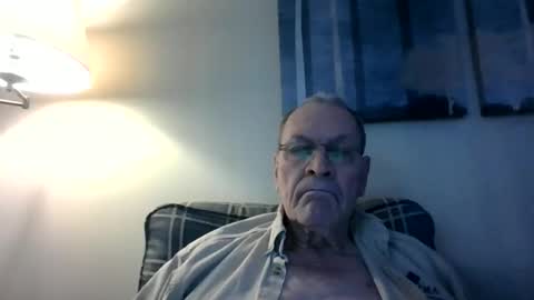 Snapshot of willnedoher chatting on December 13, 1:44 pm Willhedoher online show from December 13, 1:44 pm