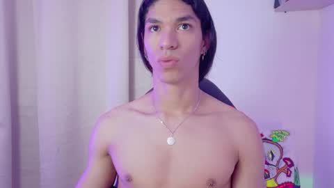 willy_veins online show from November 7, 11:35 am