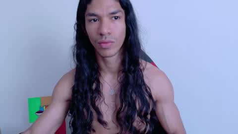 willy_veins online show from May 31, 6:09 pm