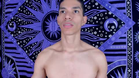 willy_veins online show from December 23, 9:49 am