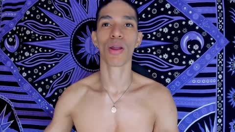 willy_veins online show from December 14, 7:29 am