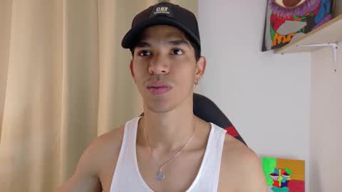 willy_veins online show from October 1, 8:35 pm